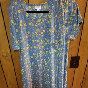 Lularoe Carly with flowers